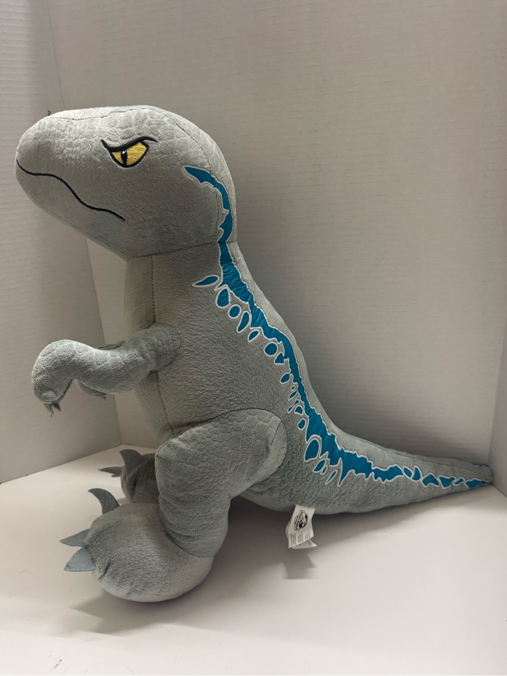 Jurassic World “Blue” XL Soft 17” Plush Velociraptor Dinosaur  Stuffed Animal